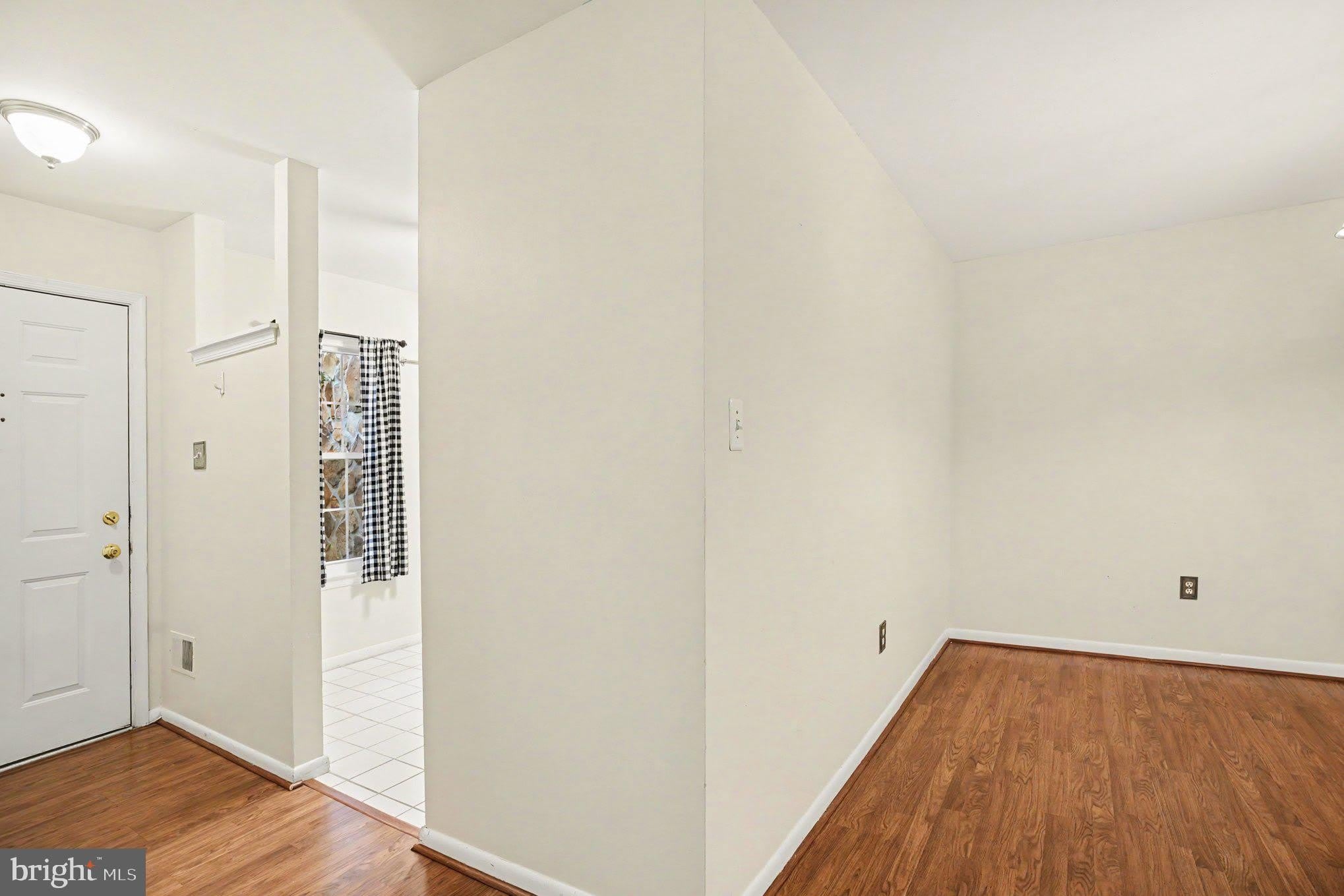 205 VALLEY STREAM Lane – photo 4