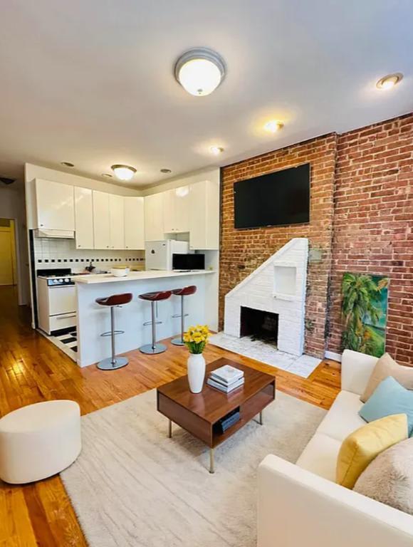 14 Jones Street – photo 1
