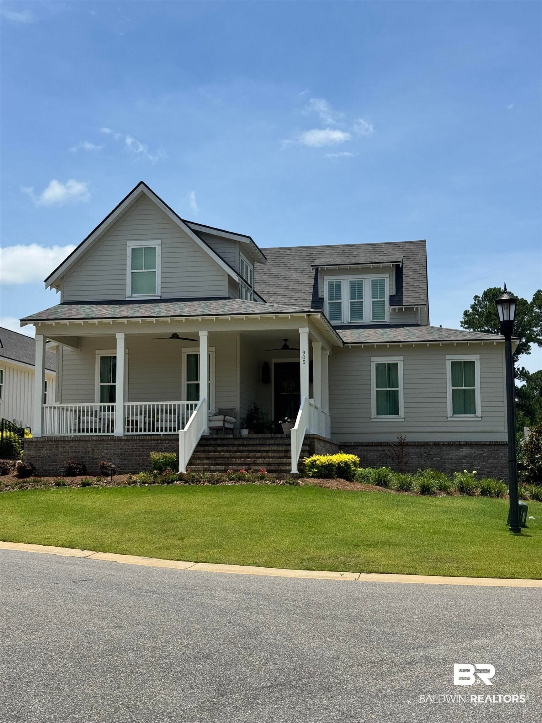 905 Geranium Drive – photo 1