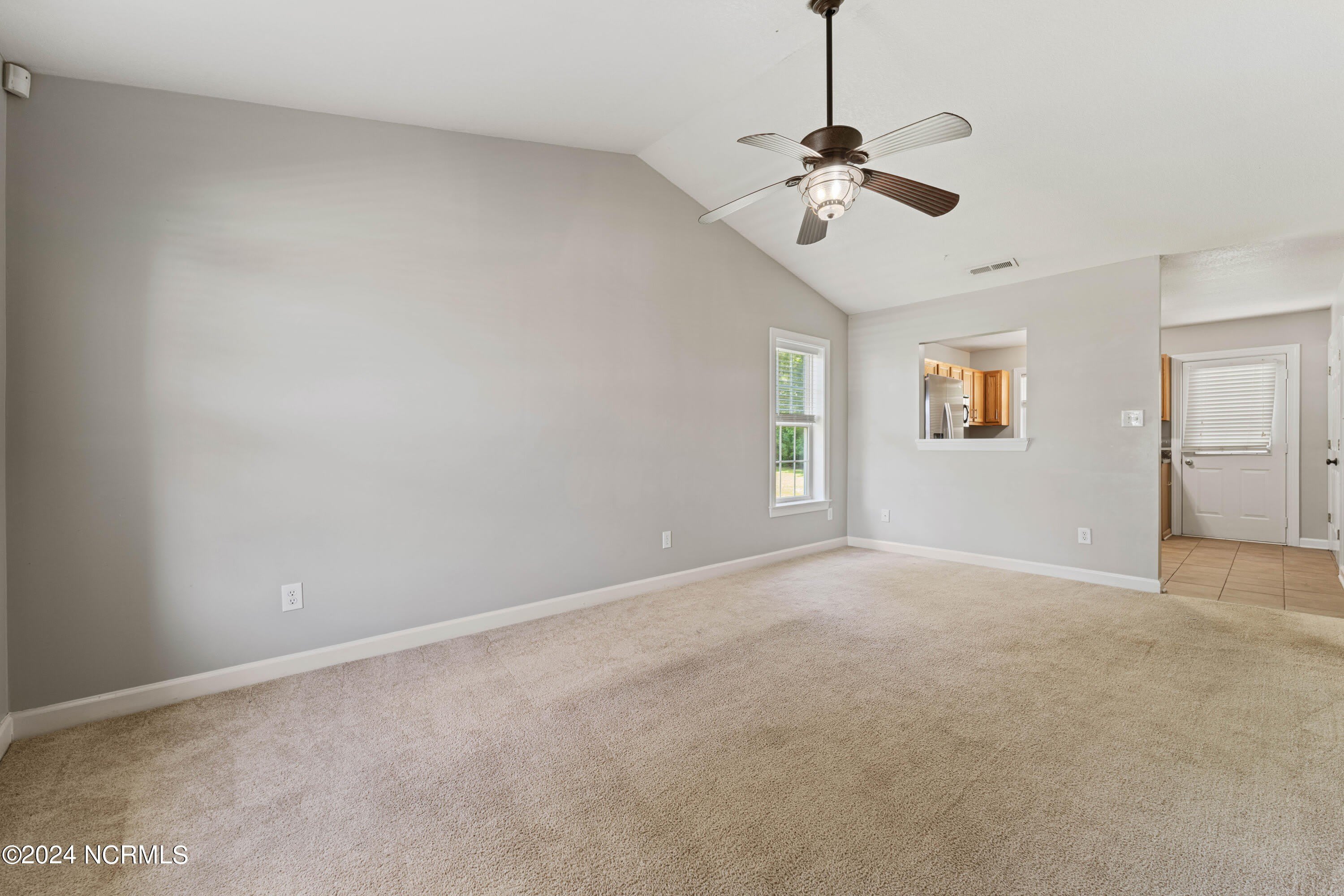 206 Streamwood Drive – photo 2