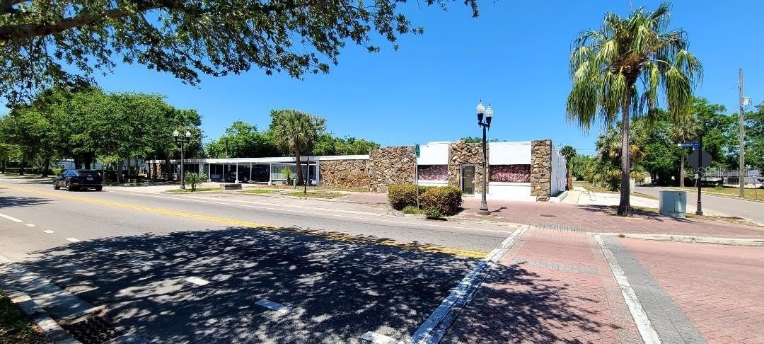 421 E KENNEDY Boulevard – photo 3
