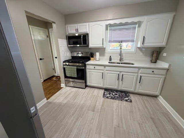 6104 S Nashville Avenue – photo 4