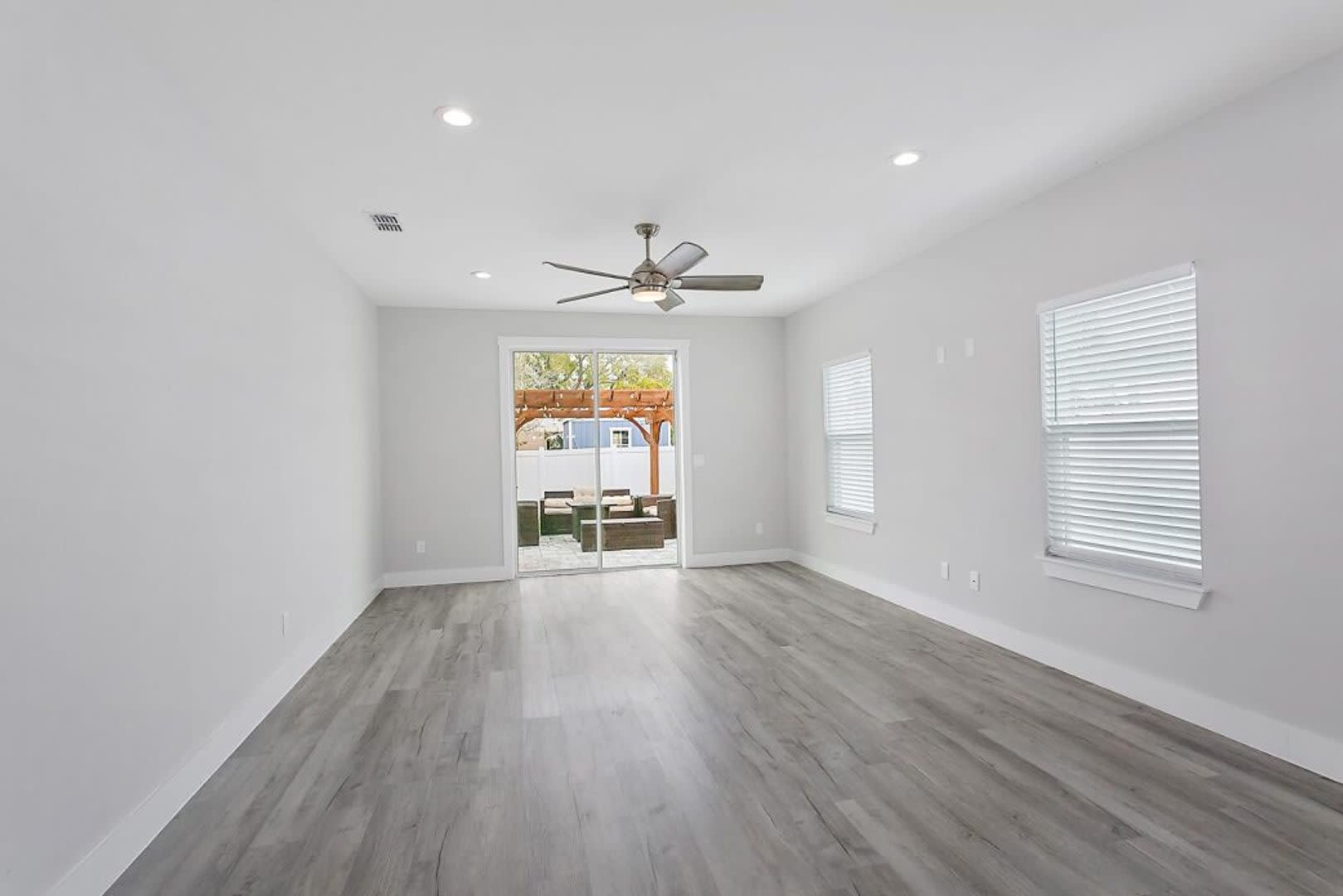 Welcome to coastal living at its finest! – photo 3
