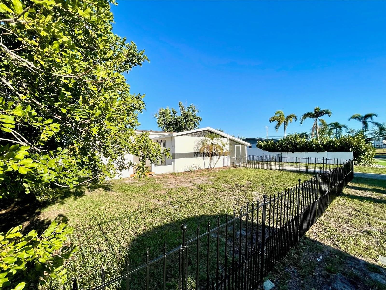 4608 S HESPERIDES Street – photo 3