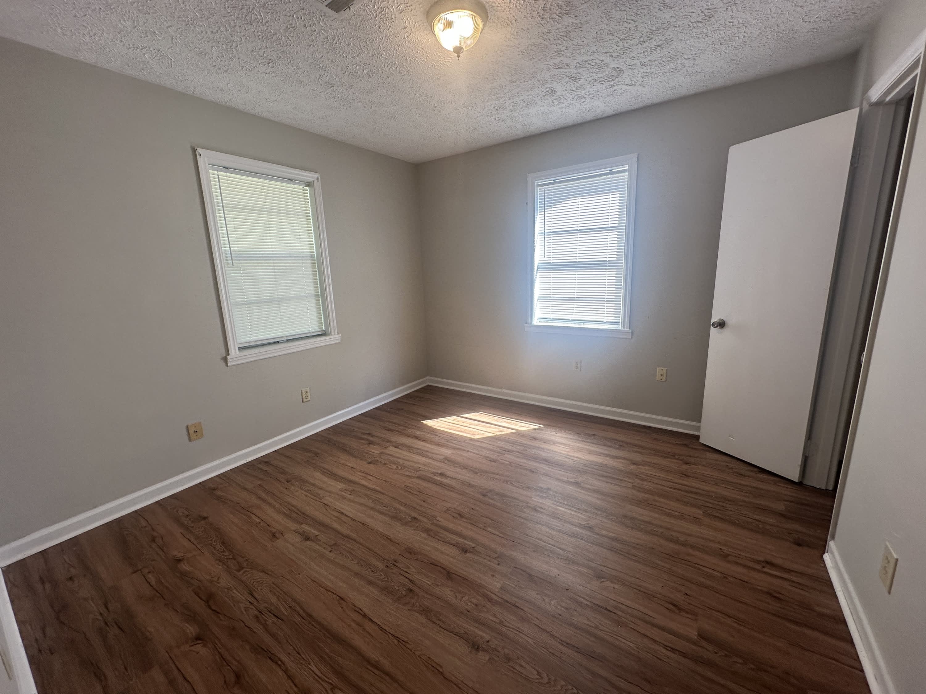 1021 West Hancock Street – photo 4