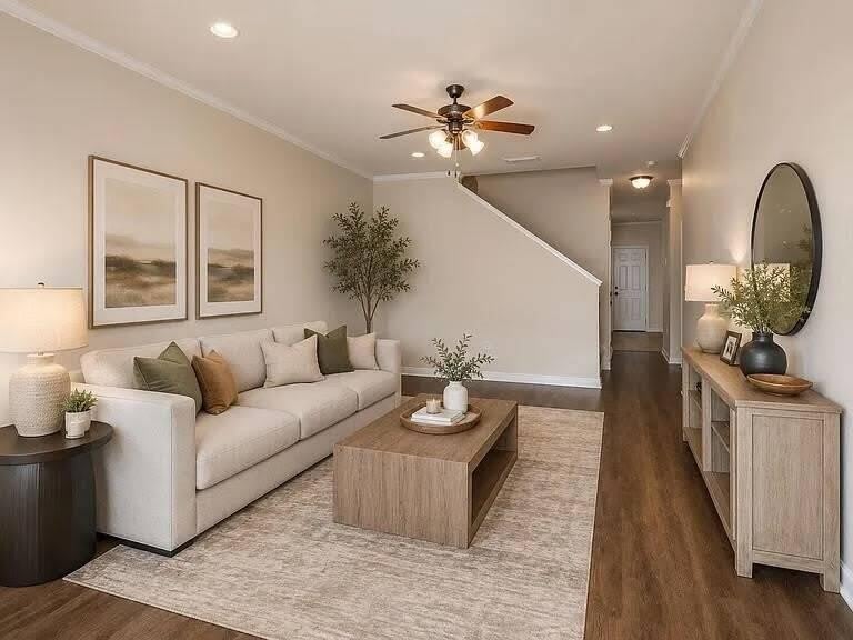 1492 Bentley Circle – photo 3