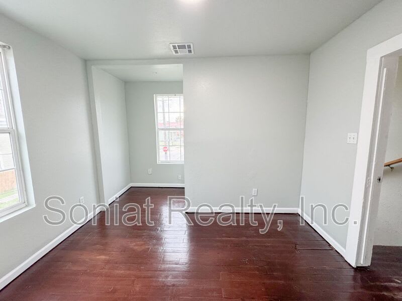 3433 LaSalle St. – photo 3