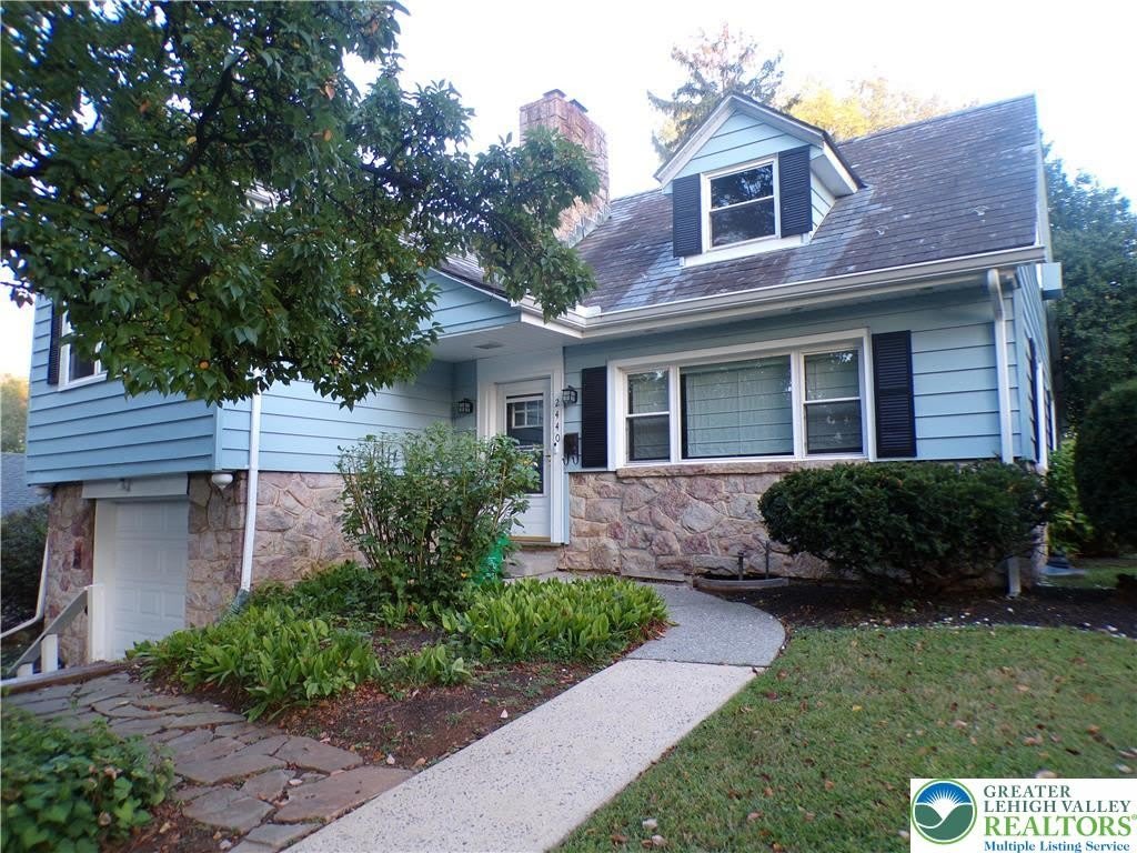 2440 W Livingston Street – photo 2