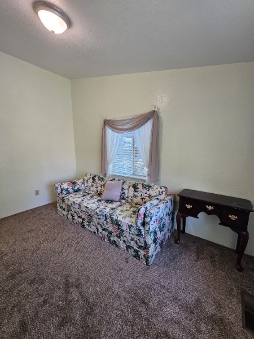 Charming Townhome with Garage in Quiet Missoula Neighborhood – photo 4