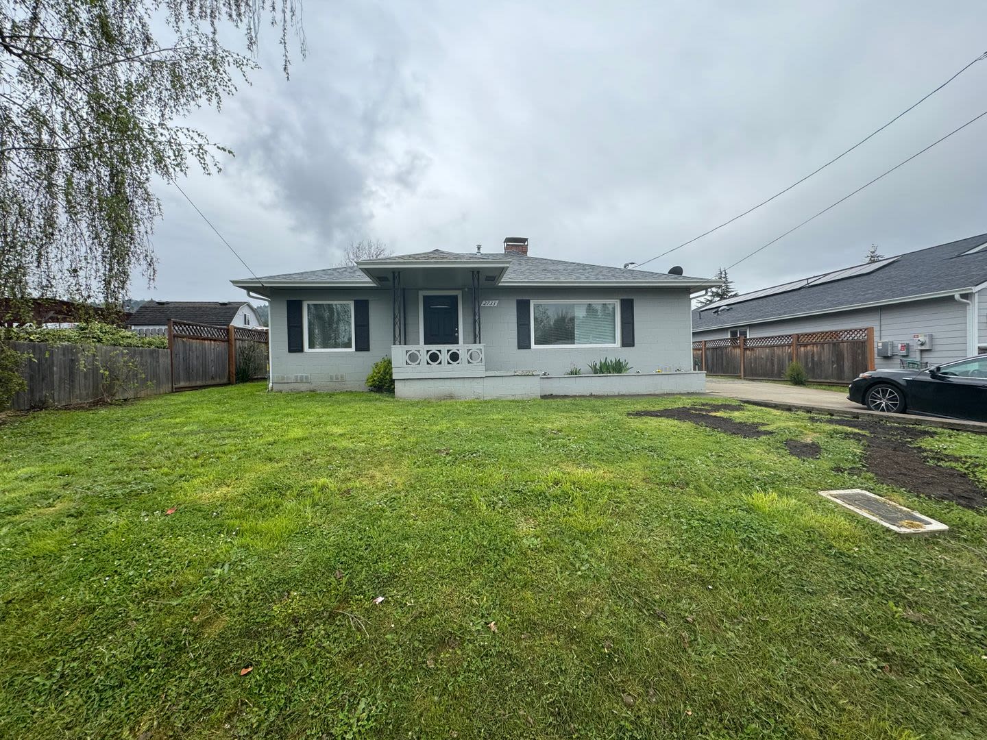 West Roseburg 2 Bedroom house with garage and shop – photo 1