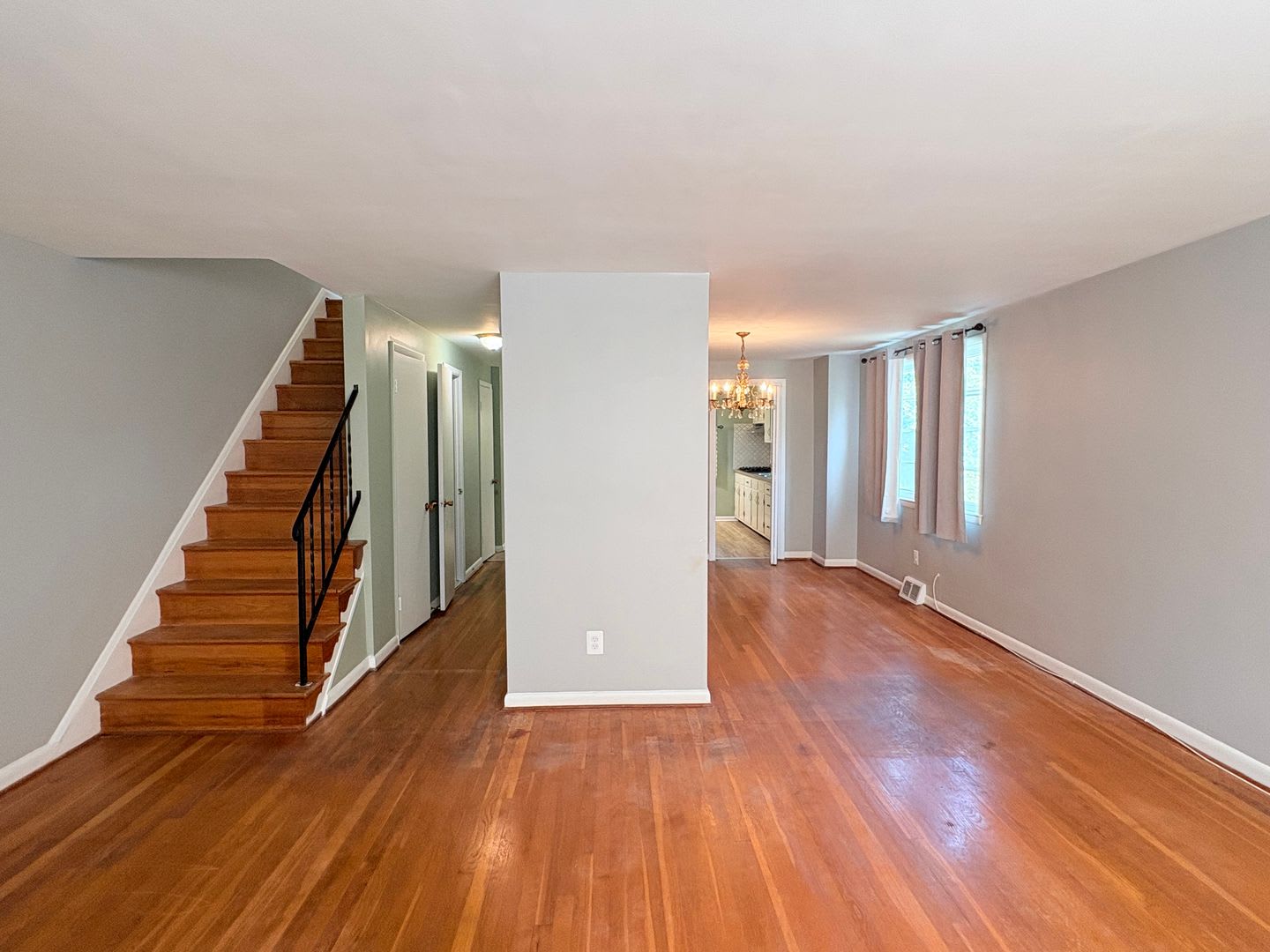 Spacious Lake Walker 3Bd 2 5Ba Home Available 9 1 – photo 2