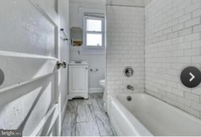 2429 WASHINGTON Boulevard – photo 1
