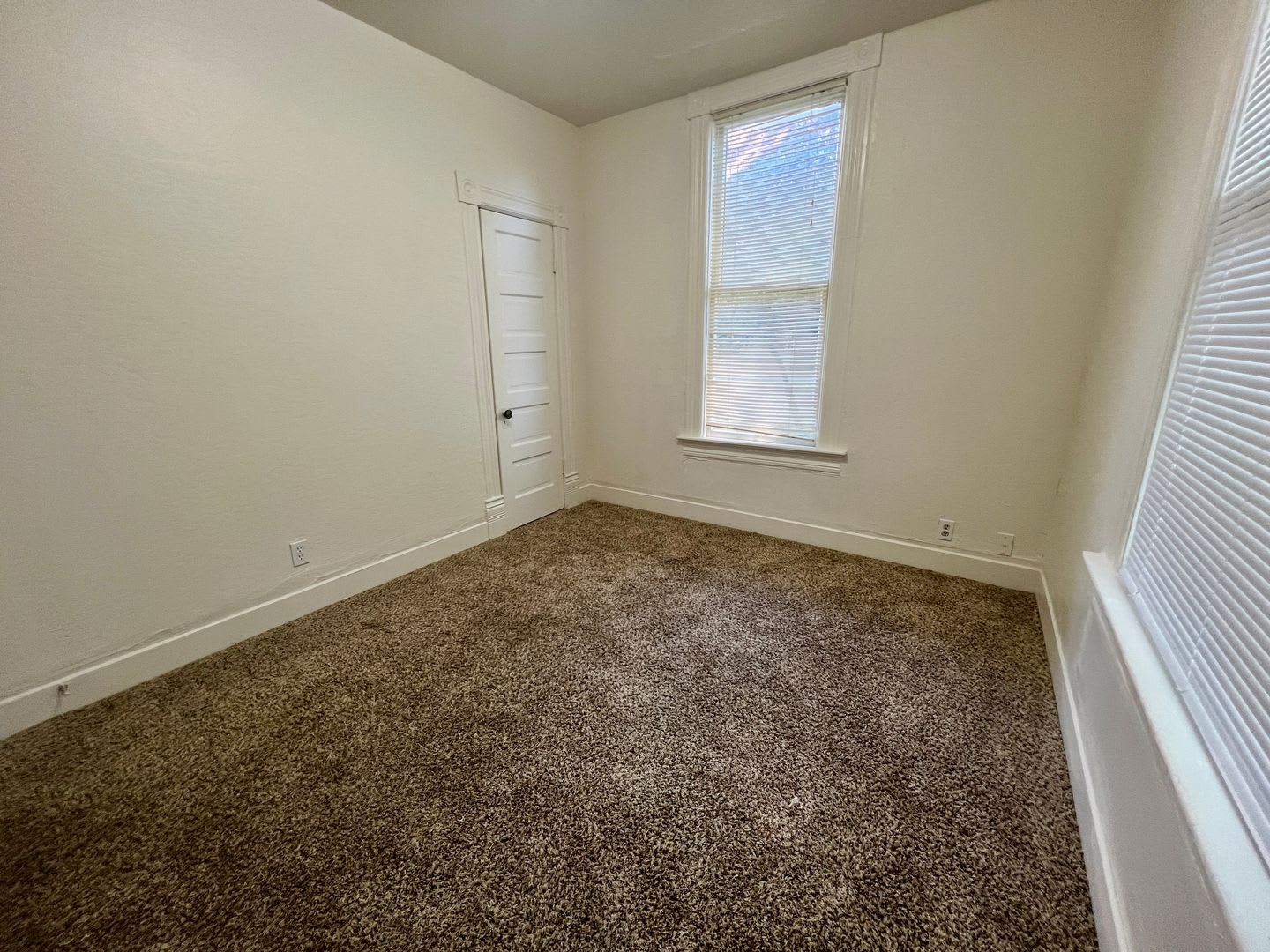 Downtown Red Bluff Victorian 3 bedroom 1 bath Home – photo 5