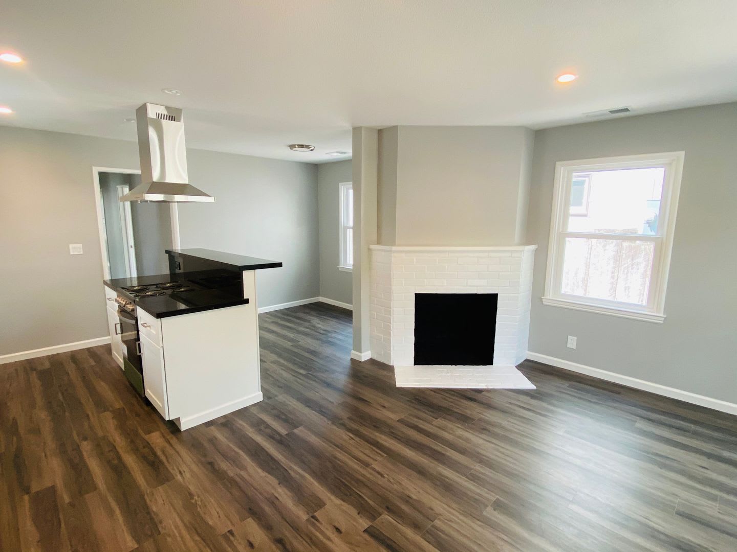 Remodeled 2 bed 1 bath house in College Terrace close to Stanford University – photo 2