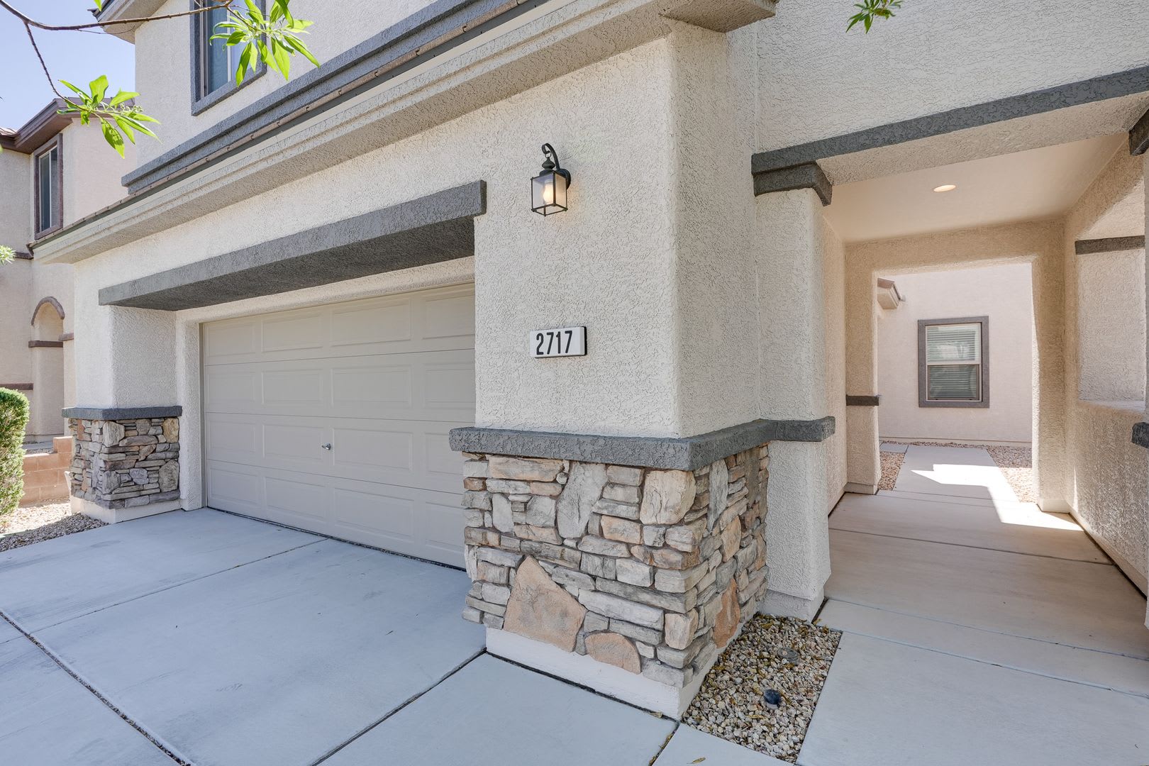 SPACIOUS 3 BEDROOM HOME IN 89044 – photo 4