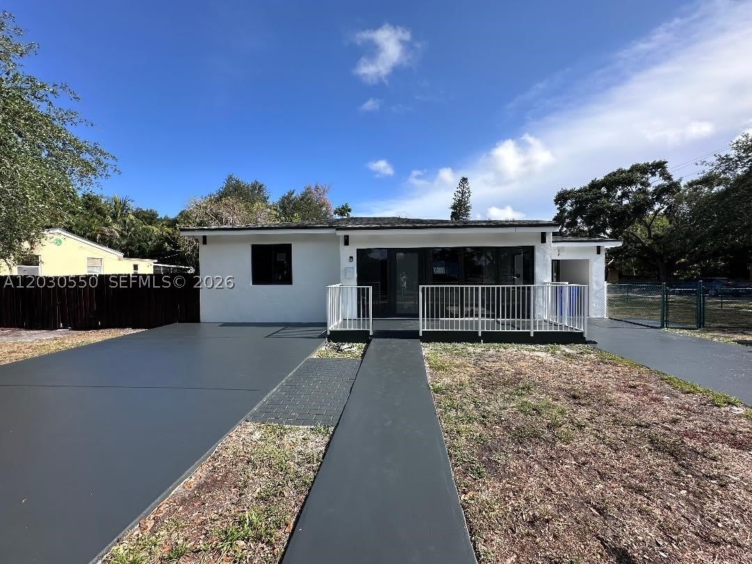 2750 Washington St – photo 1