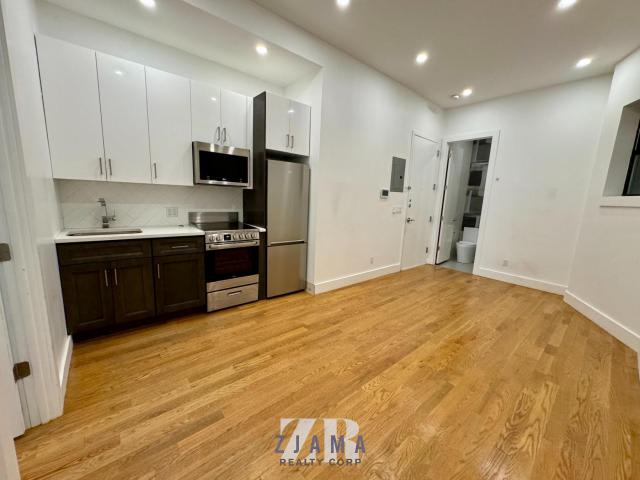 435 Dekalb Avenue – photo 2
