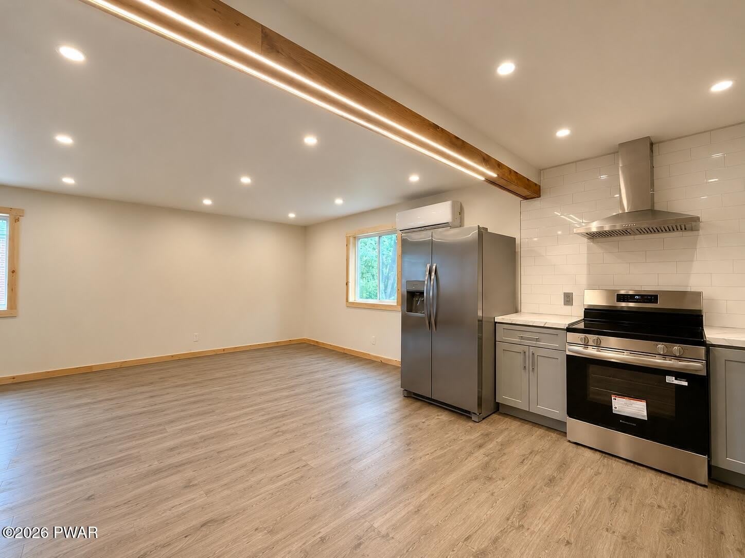 950 Main Street – photo 5