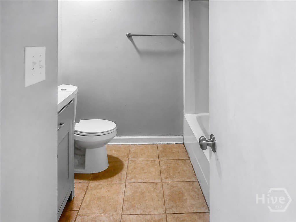 422 Edgewater Road – photo 5