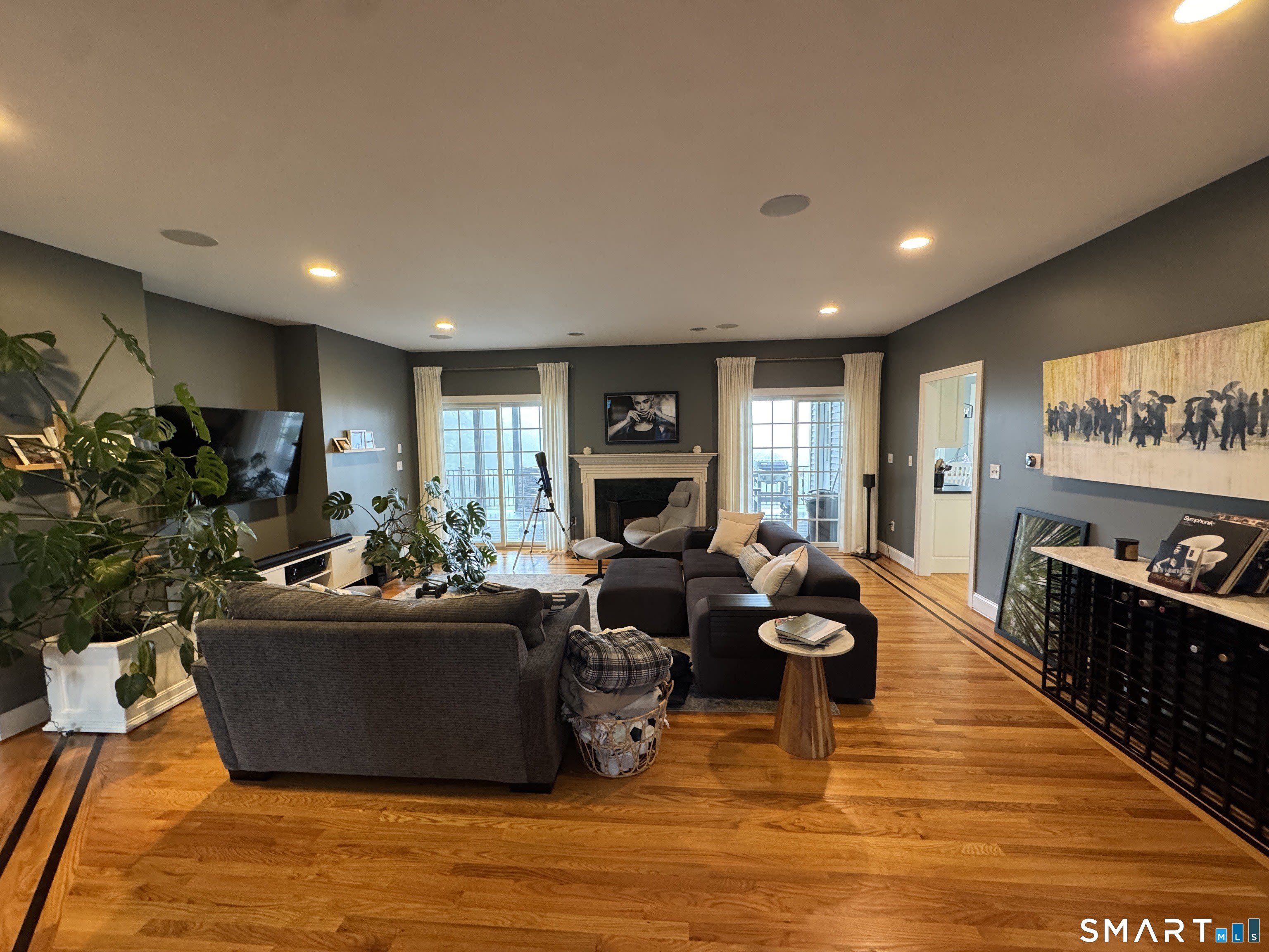 556 Hill Street – photo 3