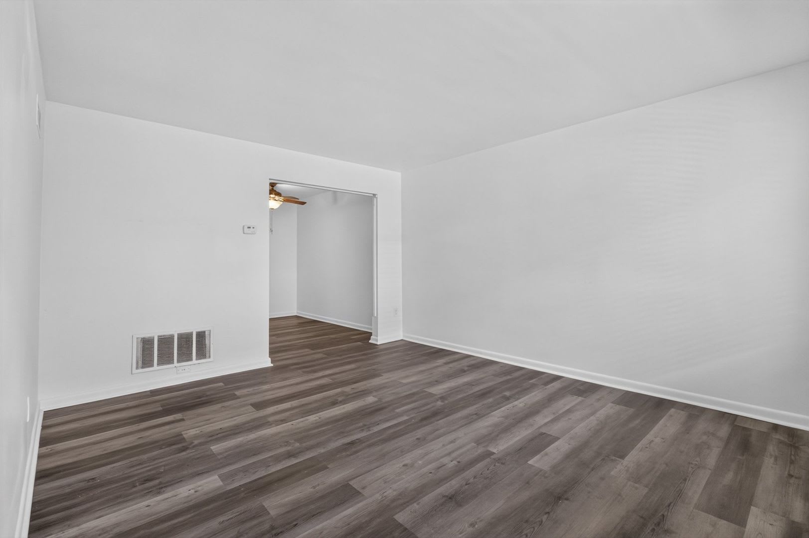 Freshly Renovated 2-Bedroom Condo Near Laurel Shopping & Dining – photo 4