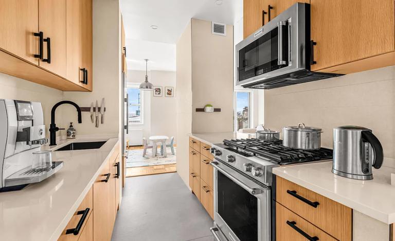 60 East 8th Street – photo 2