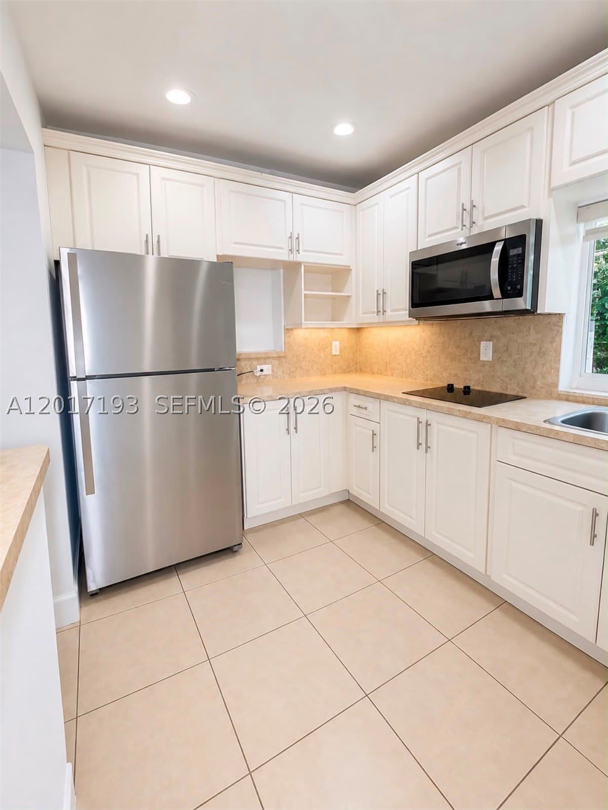 235 SW 64th Ave – photo 5