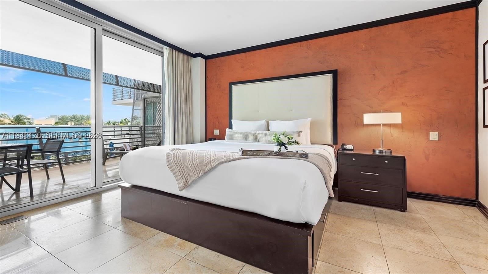 1437 Collins Ave – photo 4
