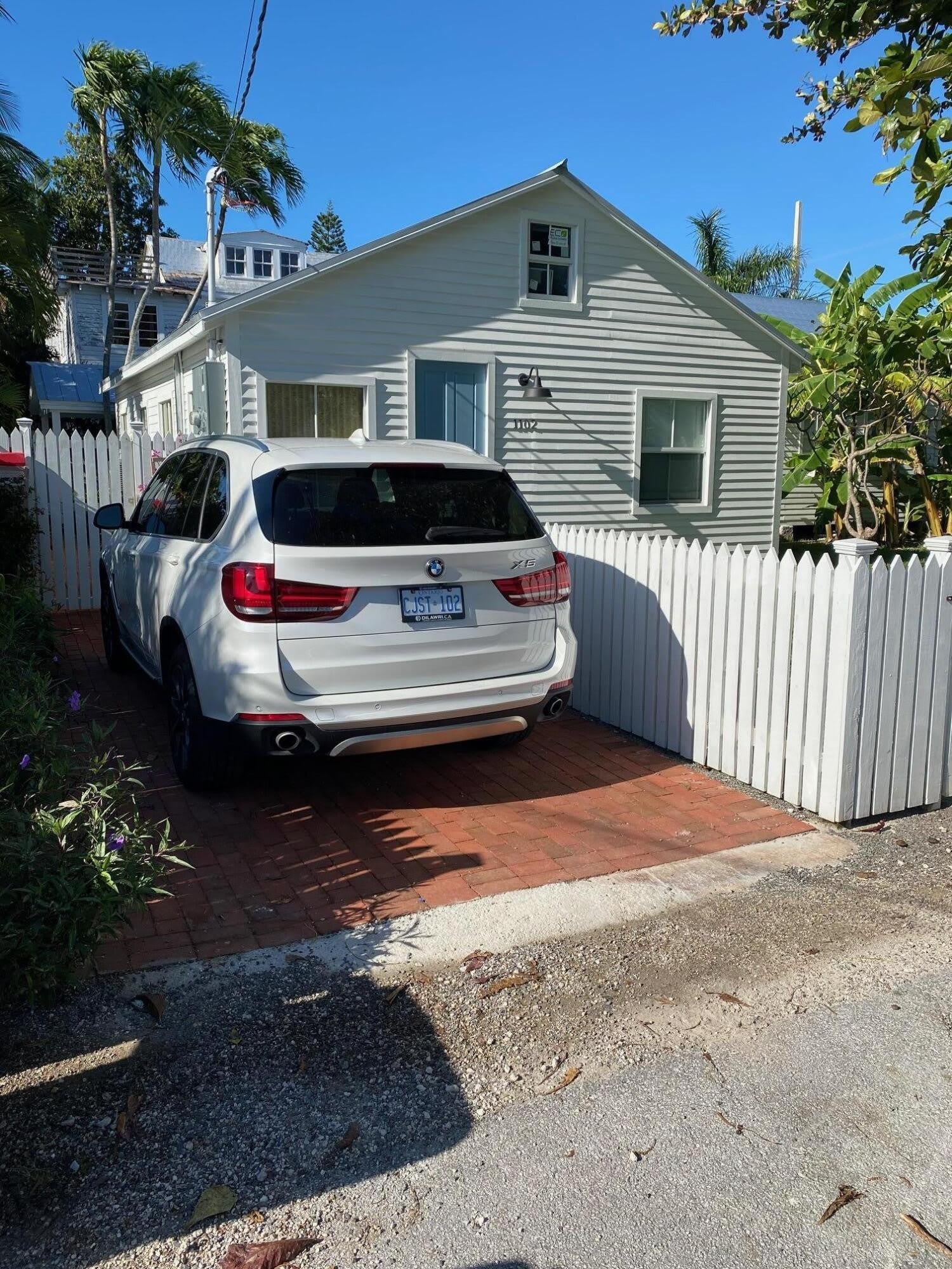 1102 Pearl Street – photo 2