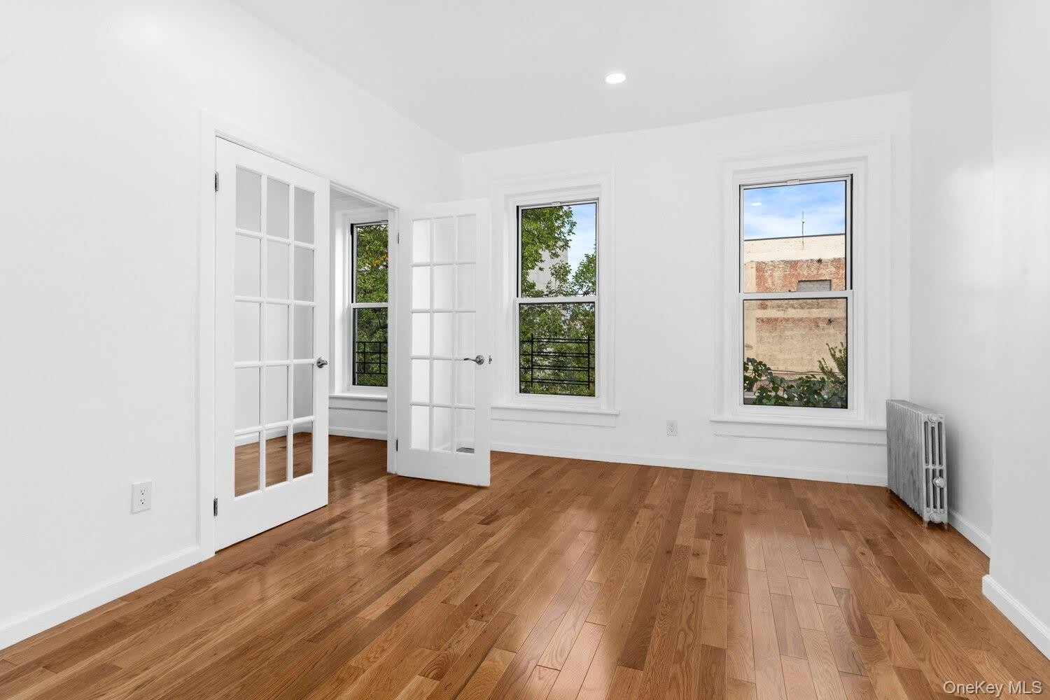 946 PACIFIC Street – photo 3