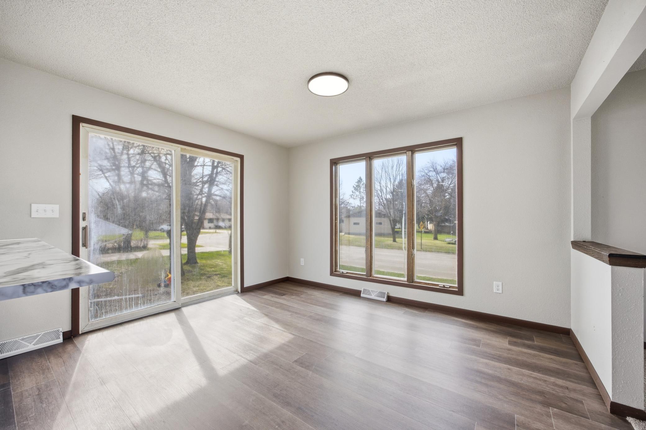 609 Lily Lane – photo 5