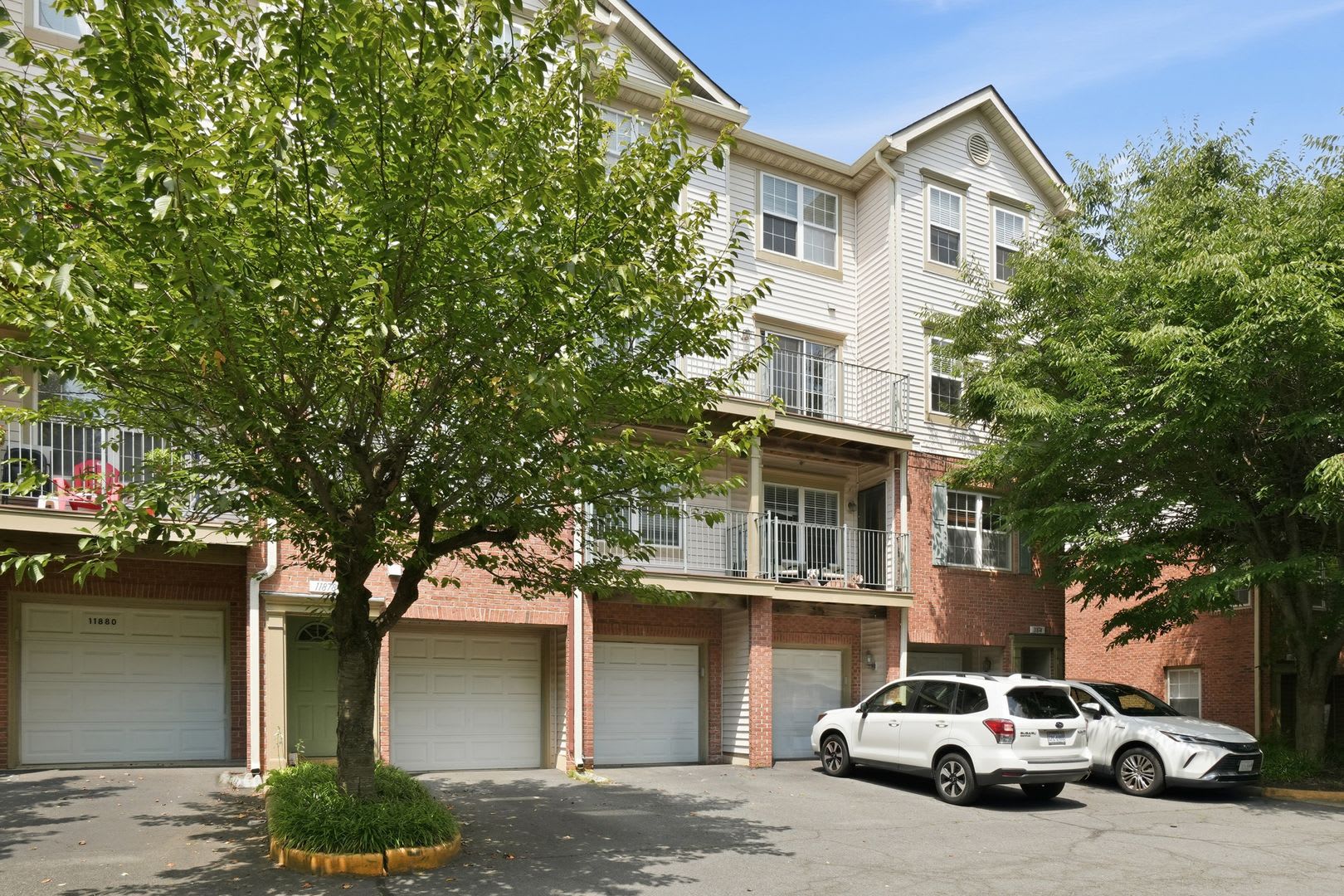 11876 Breton Court Reston, VA 20191 – photo 2
