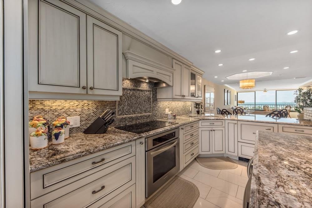 5770 Midnight Pass Road – photo 5