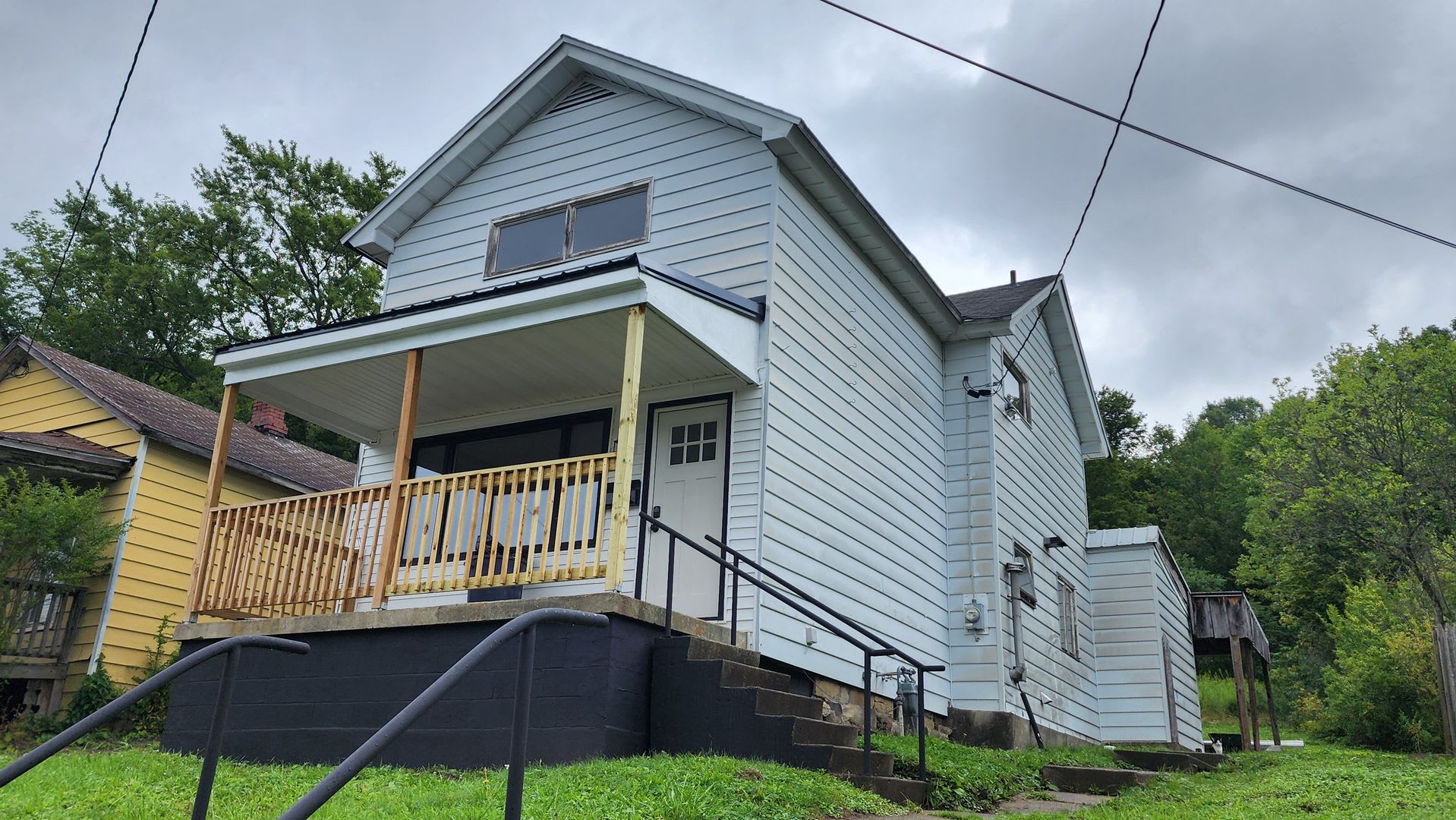 Spacious Four-Bedroom, Completely Remodeled Home in Bradford PA! Schedule a Tour Today! – photo 2