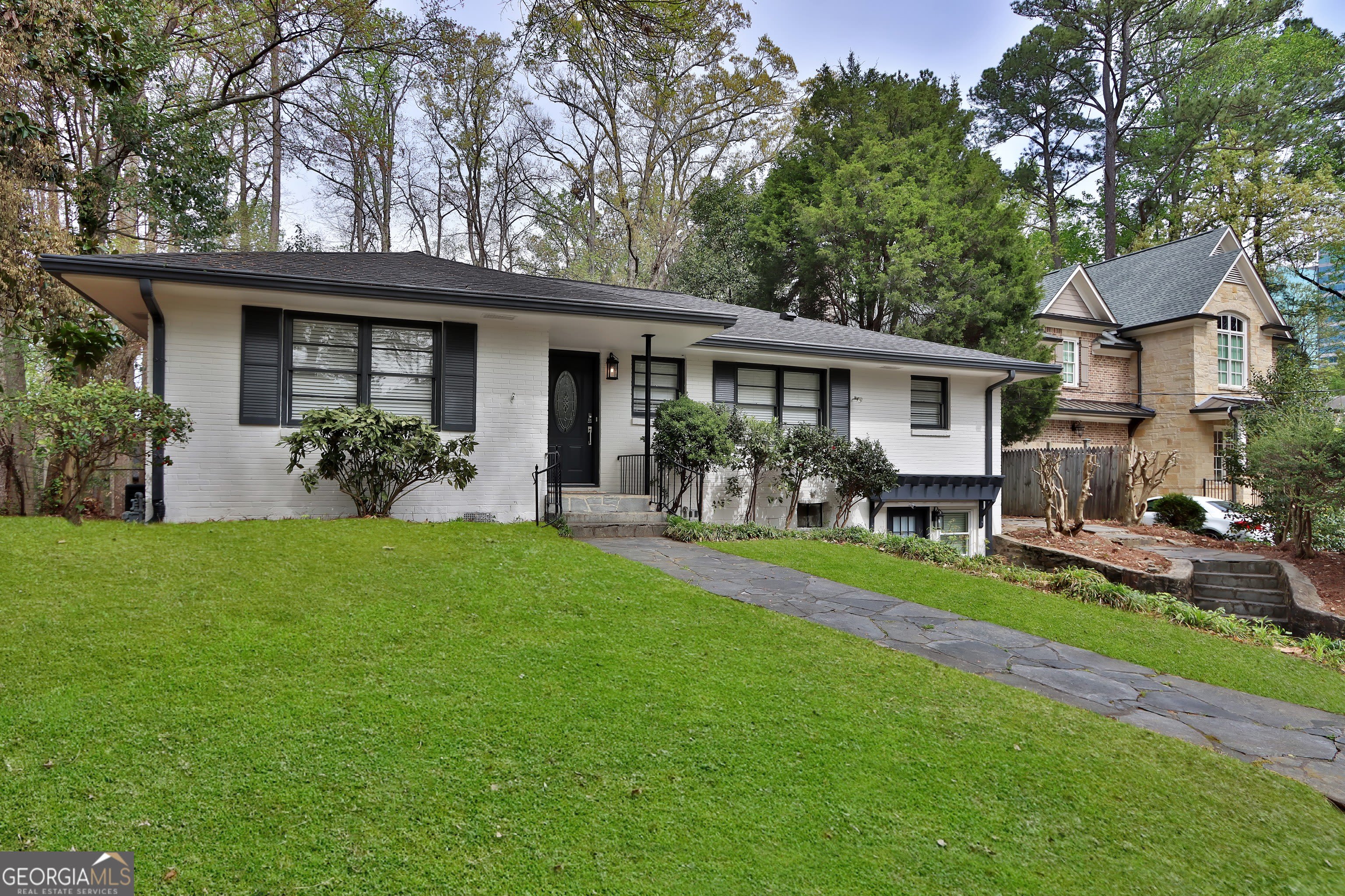 3352 Mathieson Drive NE – photo 1