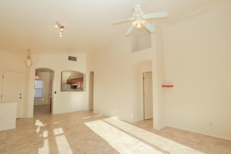 9258 E Muleshoe St – photo 3