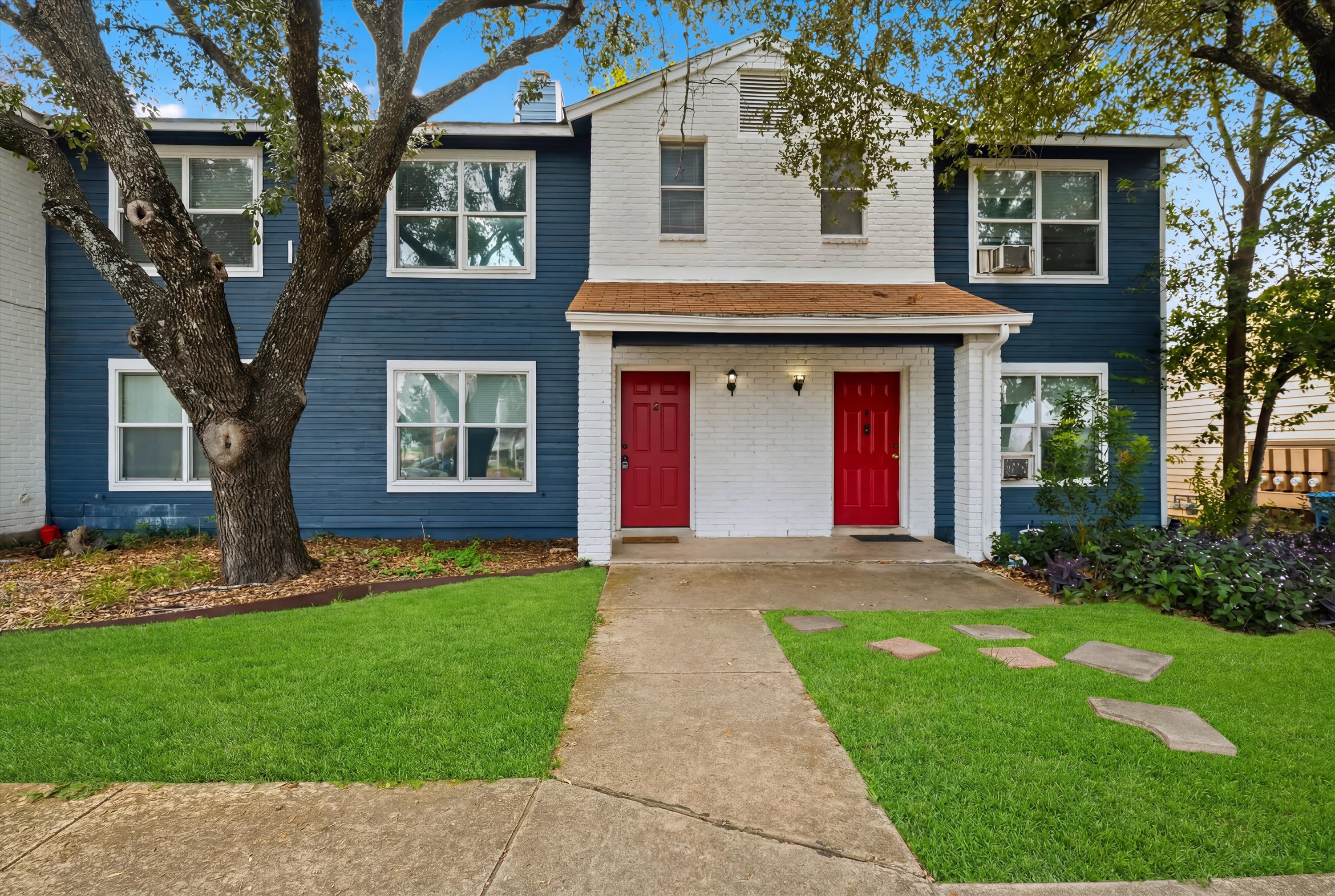 11136 El Sendero Street – photo 1