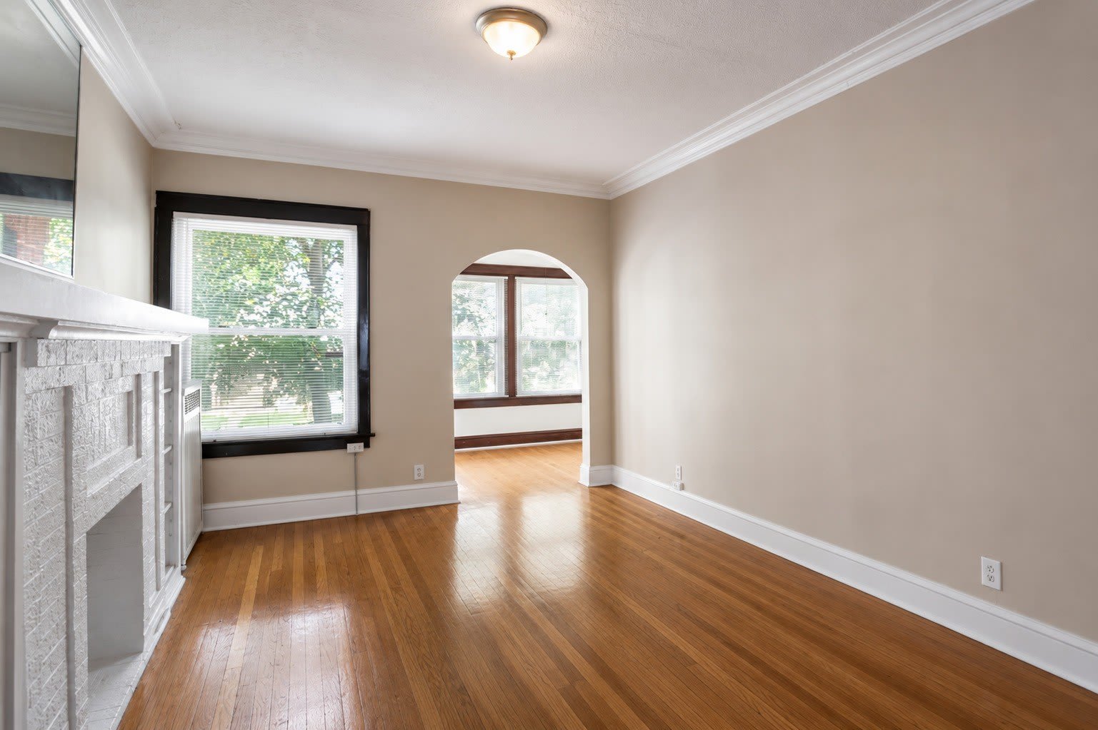 1528 E 74th Place – photo 2
