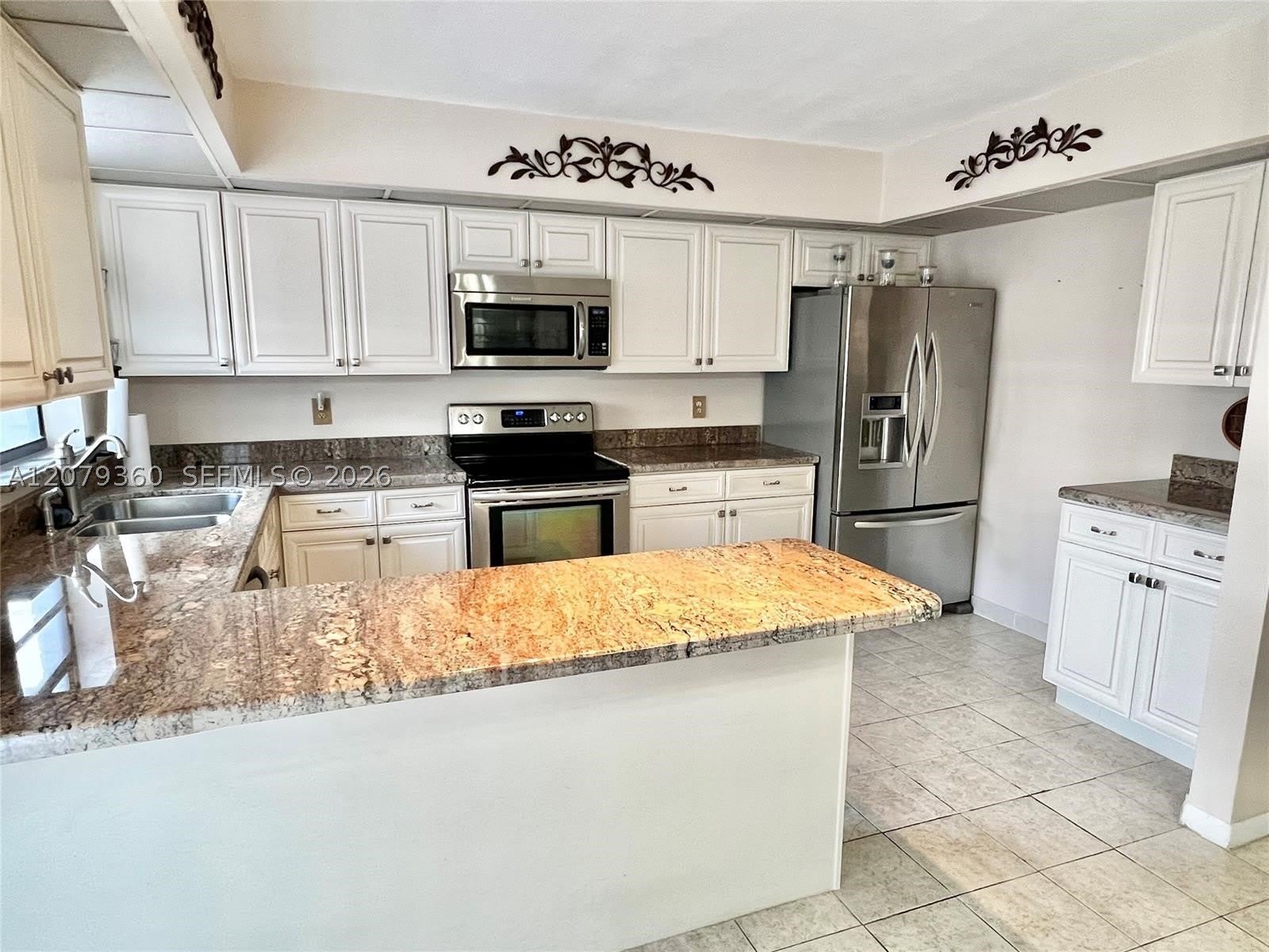 8206 SW 23rd Ct – photo 5