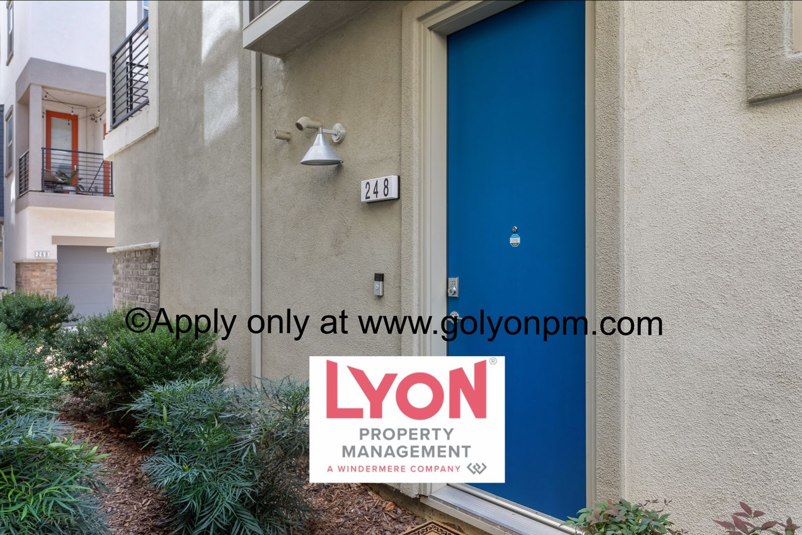 Stunning, Modern 2 bed/2.5 bath Condo in Upper Land Park!! – photo 3