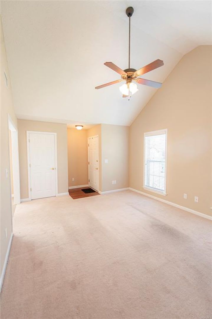 6317 Burbank Crossing Loop – photo 2