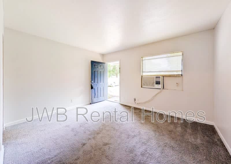 5432 Alpha Ave – photo 5