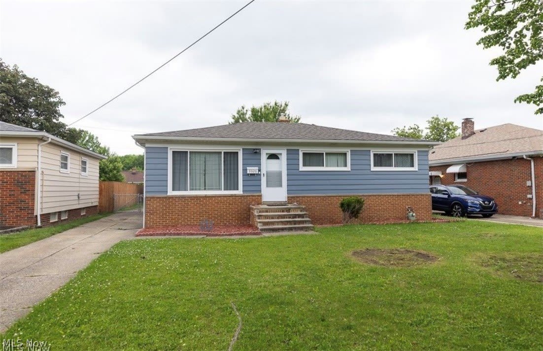9326 Ackley Road – photo 1