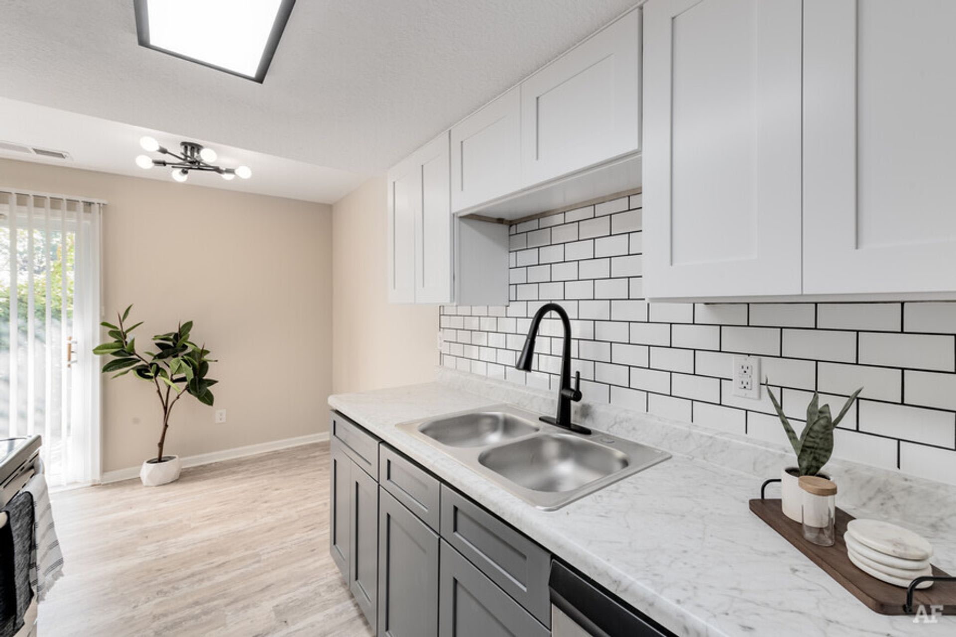 Emerald Square Villas – photo 3