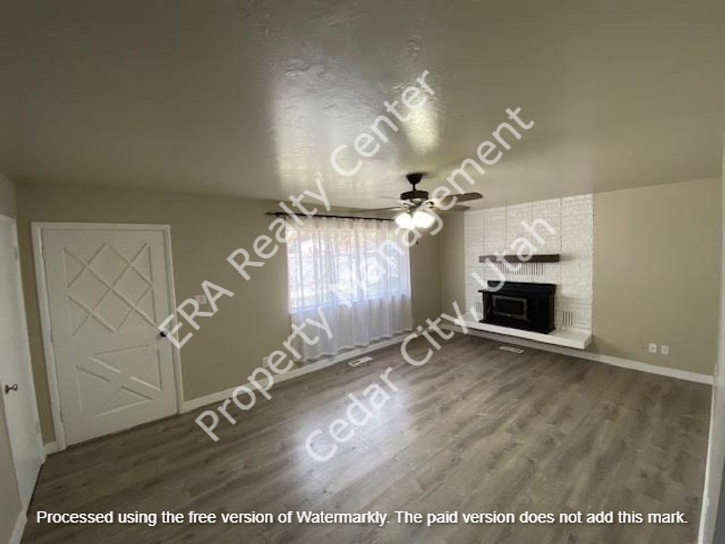 Move In Discount 3 Bedroom 2 Bath Single Family Home – photo 4