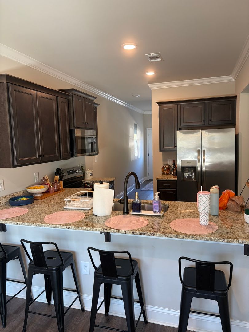 4 Bedroom 4 Bathroom Pre-Leasing for 2027 – photo 4