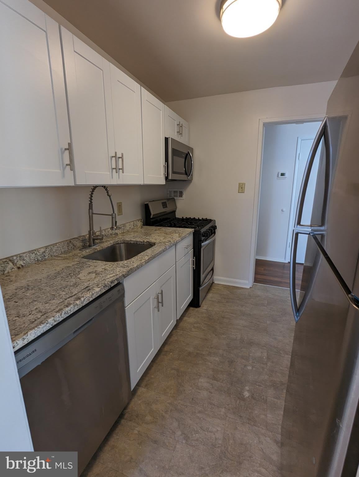 7145 DONNELL Place – photo 4