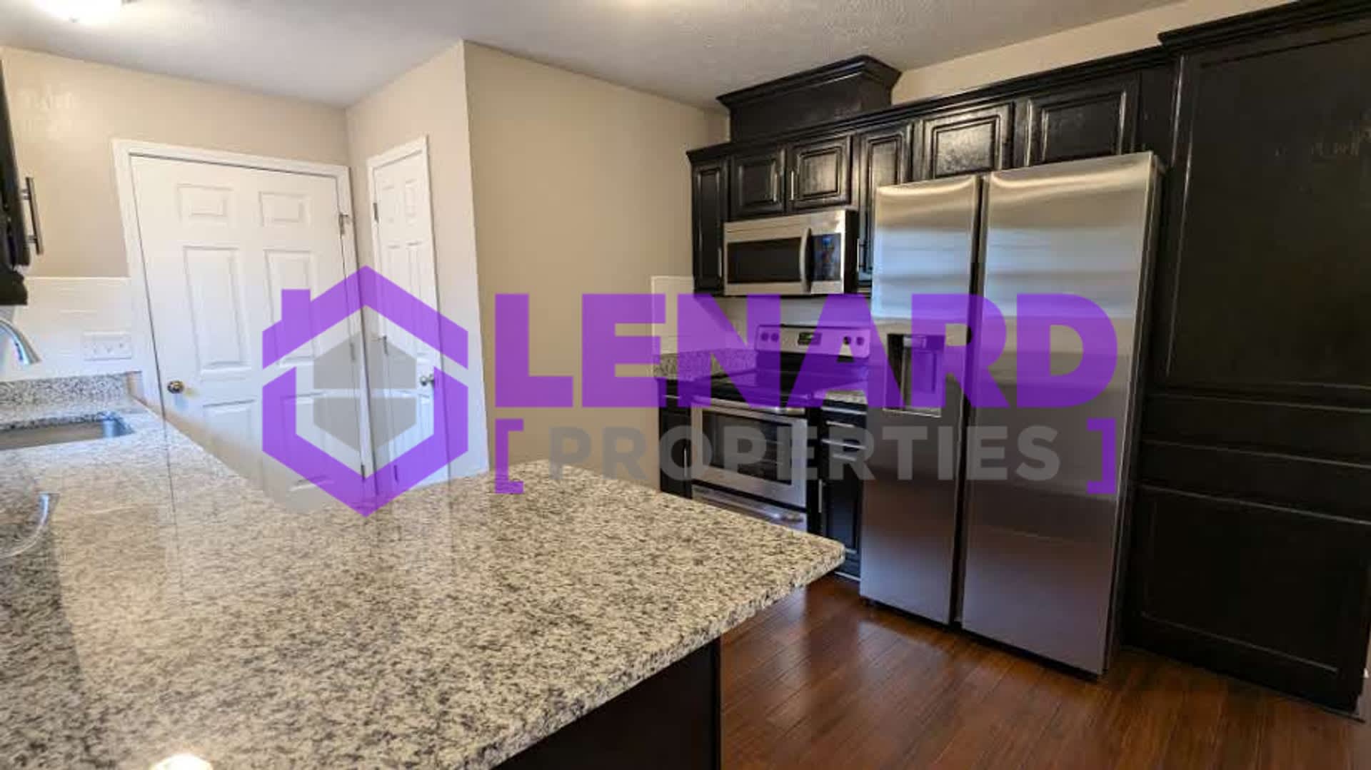 Beautiful and Grand Two Story Home! – photo 4