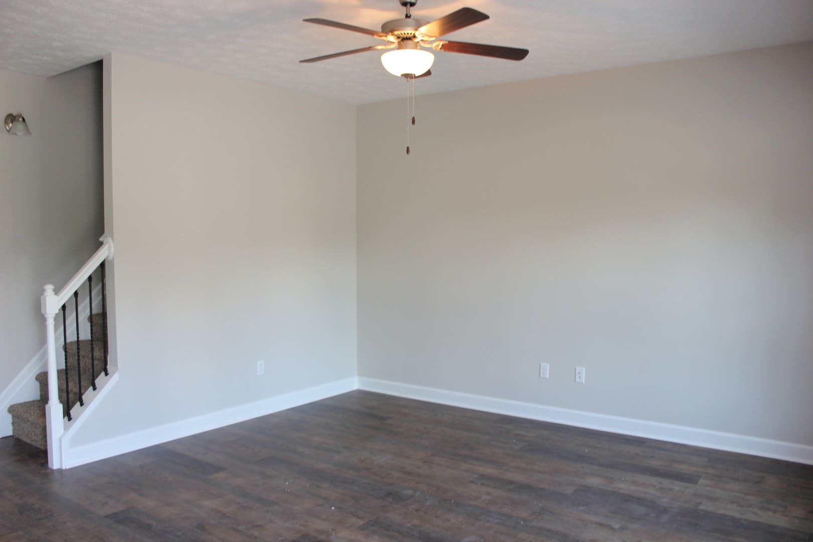 Townhouse for Rent in Cedar Point – photo 3