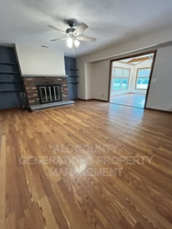 2281 Weymouth Rd – photo 3
